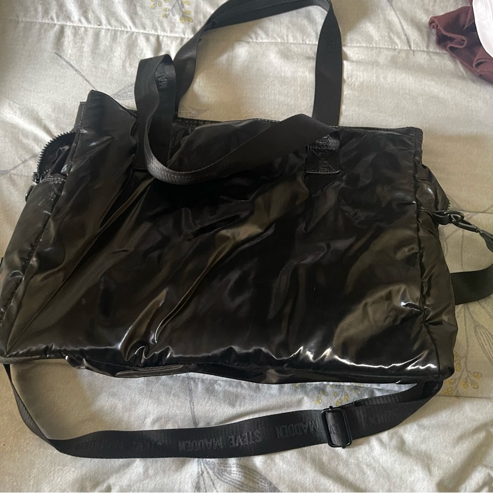 Steve Madden Women's Black Metallic Tote Medium Size - Picture 2 of 6